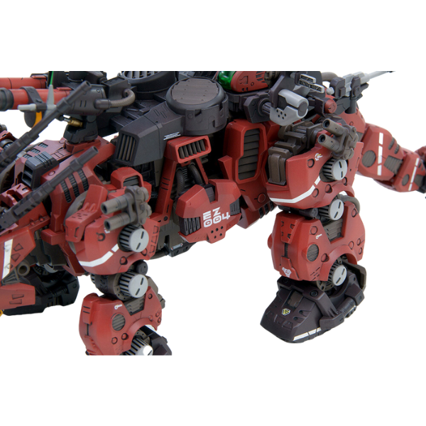 Kotobukiya 1/72 EZ-004 Red Horn Marking Plus Ver. focused details on side part