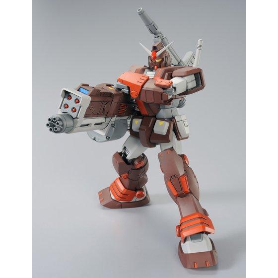 Gundam Express Australia P-Bandai 1/100 MG Heavy Gundam action pose