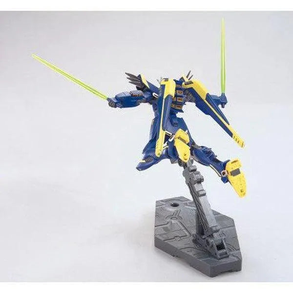 Bandai 1/144 HGUC Gundam F91 Harrison Custom rear view with twin beam sabers