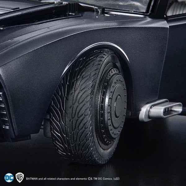 Bandai 1/35 Batmobile (The Batman Ver) realistic front wheels