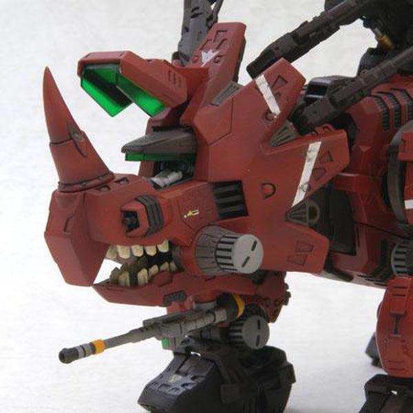 Kotobukiya 1/72 HMM Zoids EZ-004 Red Horn Repackaged Ver. close up of head