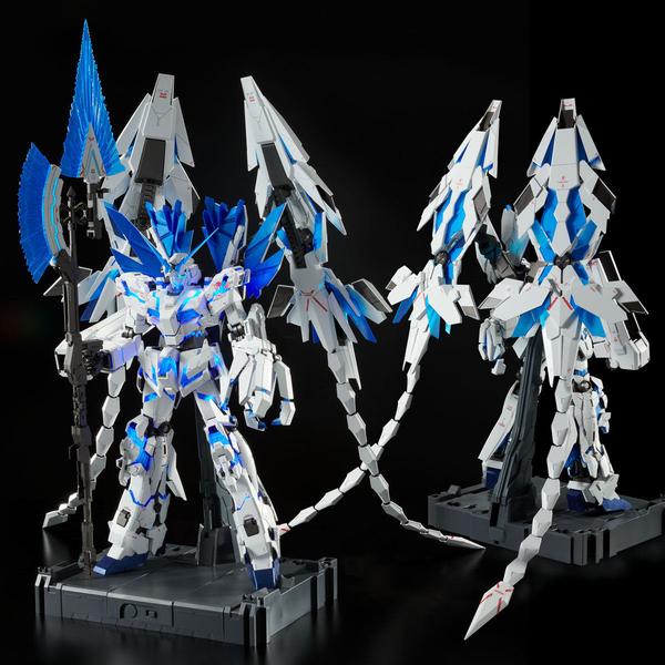 P-Bandai MG 1/60 Unicorn Gundam Perfectibility front on view & rear view.
