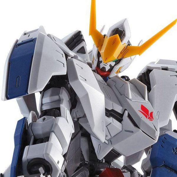 P-BANDAI-MG-1-100-GUNDAM-BARBATOS-EXPANSION-SET close up of head