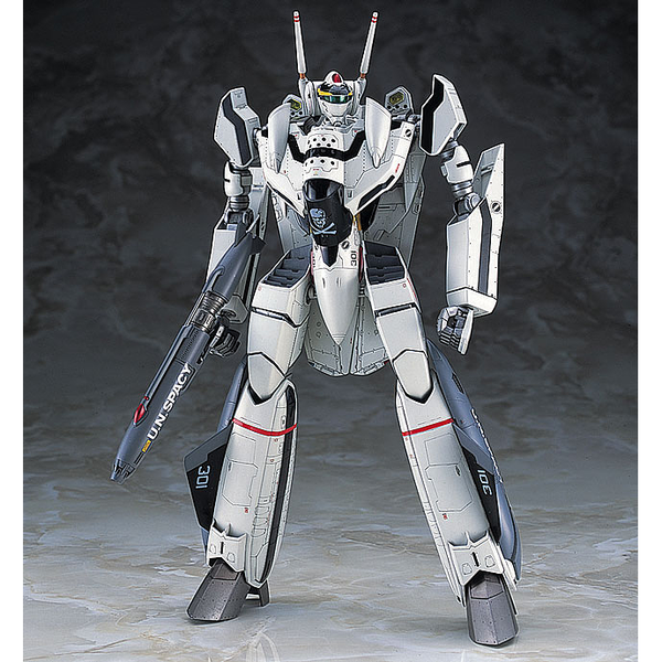 Hasagawa 1/72 VF-0A/S Battroid Macross Zero front on view.