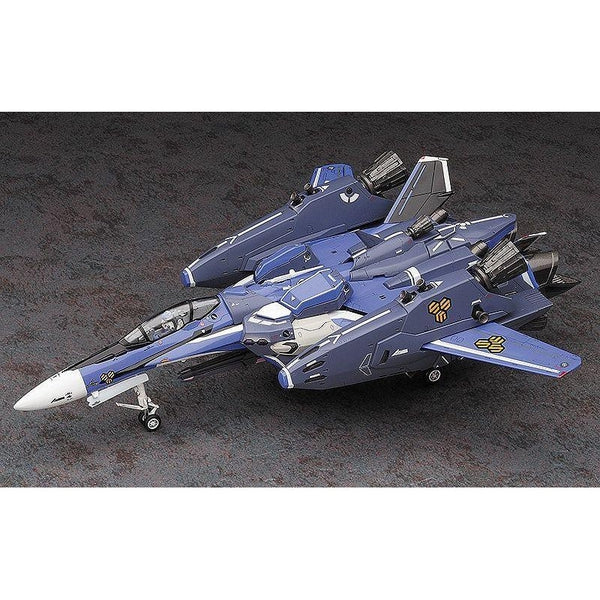 Hasagawa 1/72 VF-25G Super Messiah Macross F front on view.