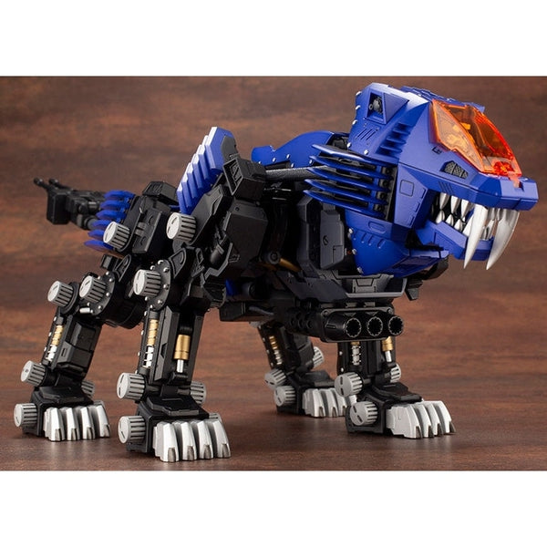 Kotobukiya HMM 1/72 Zoids RZ-007 Shield Liger Markings Plus action pose 2