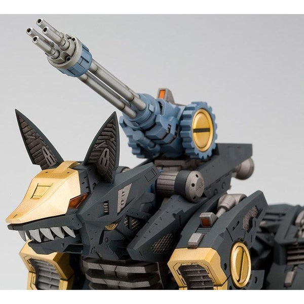 Kotobukiya 1/72 Zoids HMM Shadow Fox Markings Plus Ver. close up of head and gatling weapon