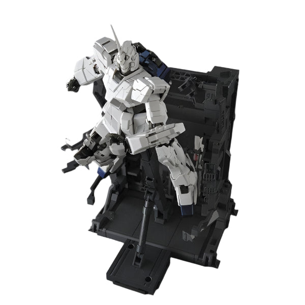 Bandai 1/100 MG Unicorn Gundam (HD Col/MS Cage) leaping from cage
