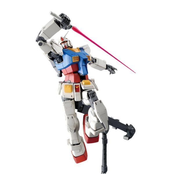 Bandai 1/100 MG RX-78 Gundam (Gundam the Origin Ver) action pose 4