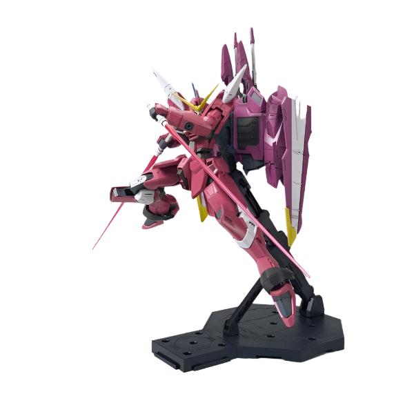 Bandai 1/100 MG  ZGMF-X09A Justice Gundam Z.A.F.T. Mobile Suit Gundam action pose 3