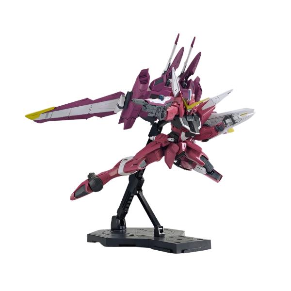 Bandai 1/100 MG  ZGMF-X09A Justice Gundam Z.A.F.T. Mobile Suit Gundam action pose 4
